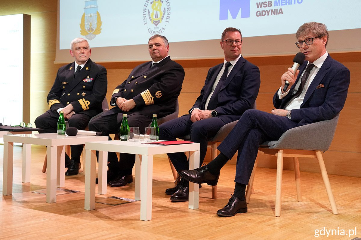Four universities, one Gdynia. The rectors' debate kicked off a series of lectures marking the city's 100th anniversary