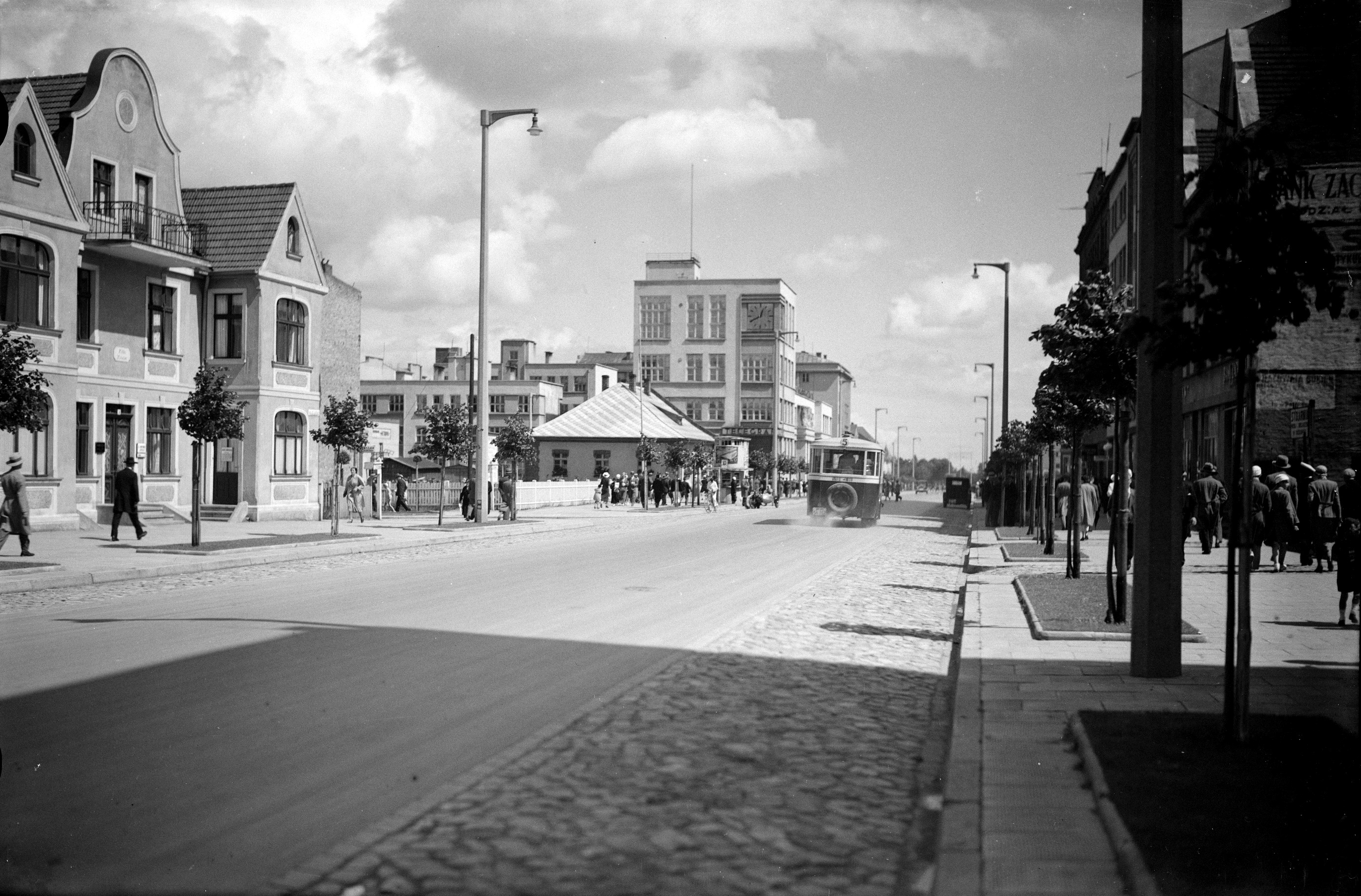 Ulica 10 Lutego. Oto jej historia