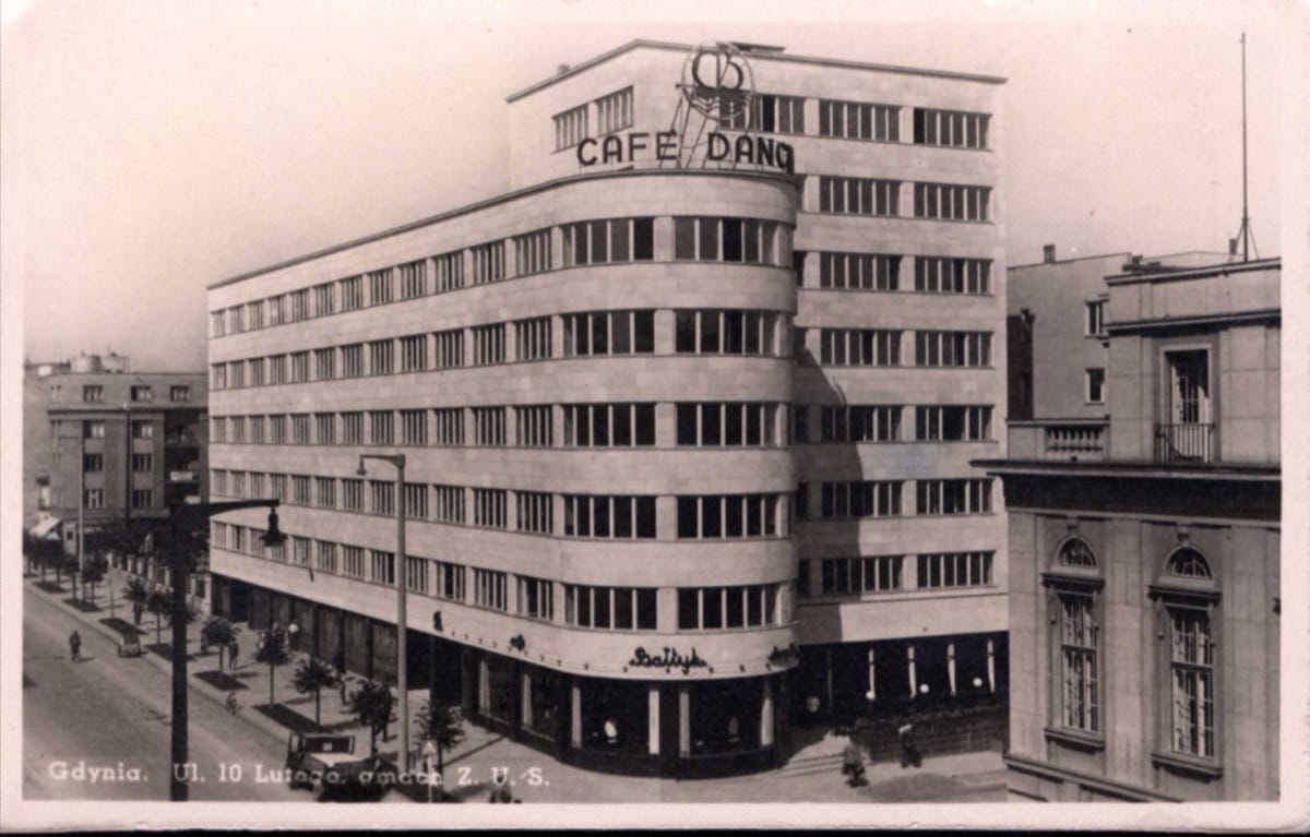 Modernistyczny budynek ZUS później PLO (obecnie Urząd Miasta), 1936-1939, fot. nieznany, ze zbiorów Muzeum Miasta Gdyni